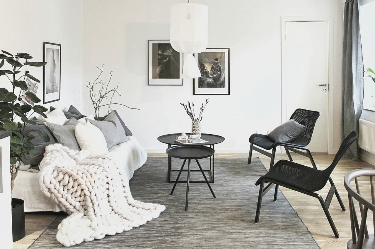 HOME STAGING