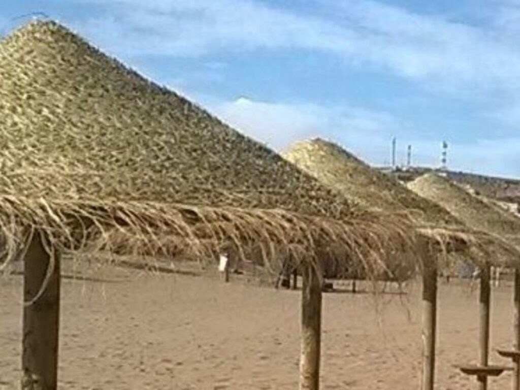 SOMBRILLAS PARA PISCINAS